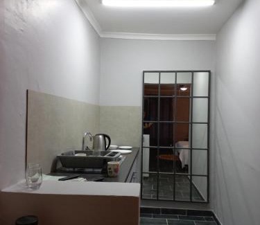 Groblersdal Apartment | Budget-Friendly Urban Studio at Lemon Tree Manor - Child Friendly