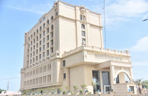 Dwarka Hotel | Relax at Lemon Tree Premier, Dwarka: Pool & Spa Retreat
