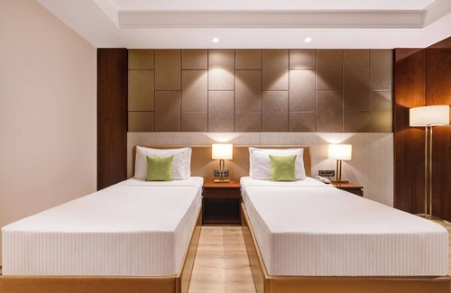 Dwarka Hotel | Relax at Lemon Tree Premier Dwarka - 4-Star with Pool & Spa