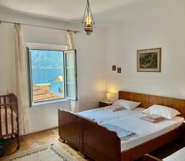 Orahovac House | Pet-Friendly Retreat at Lemon Tree Villa with High Ratings