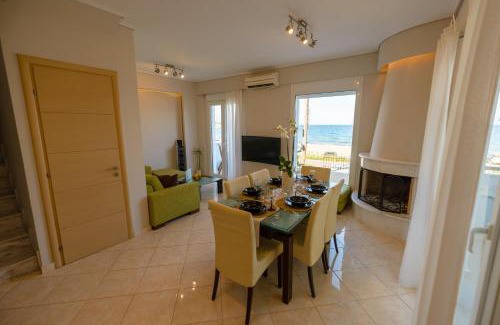 Katakali Villa | Stunning Lemoni Residence with Oceanfront Views & Dining
