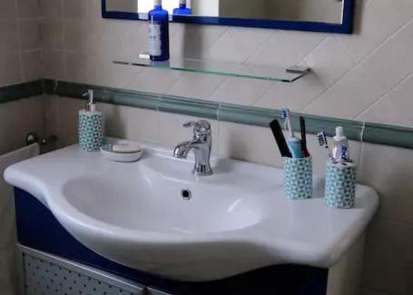 Licola Bed & Breakfast | Family-Friendly Lemontree House Bacoli with Breakfast & Kitchen