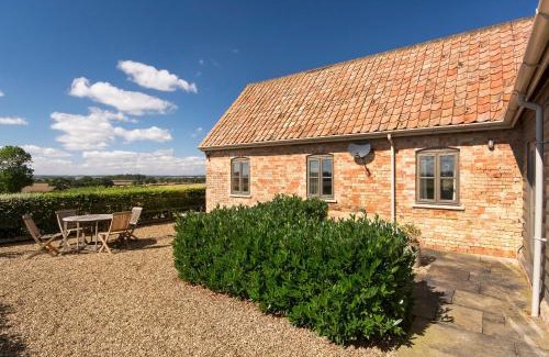 Clopton House | Pet and Child-Friendly Retreat at Len Cottage