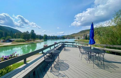 Lakeside Village House | Discover Lenawee 1738: Family-Friendly Retreat with Pool