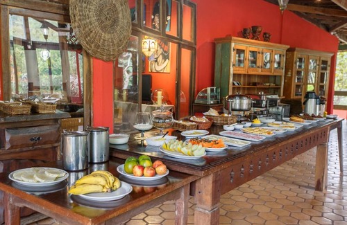 Pati Valley Hotel | Relax at Lendas do Capão Pousada with Oceanfront Views
