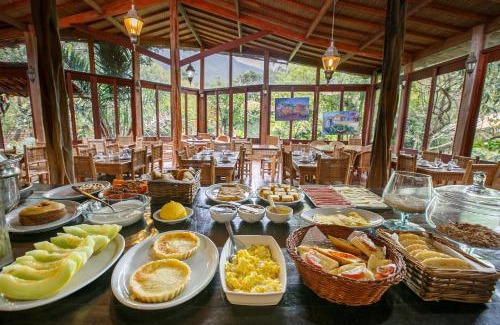 Pati Valley Hotel | Relax at Lendas do Capão Pousada with Oceanfront Views