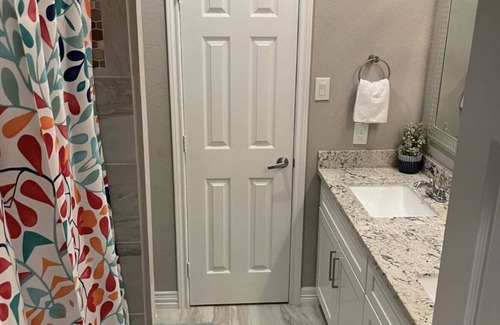 Northside Apartment | Pet-Friendly Escape at Lennox Luxury Living - 10/10 Rated