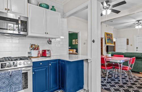 Athens House | Inviting Lenoir Cottage: Pet Friendly with Cozy Fire Pit