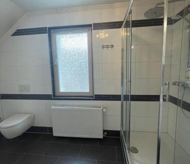 Ruesselsheim House | Convenient Leo Apartment in Rüsselsheim - Ideal for Families