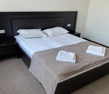 Yavory Hotel | Explore Leo Rooms: Guest Rated 9.4 & Child-Friendly Stay