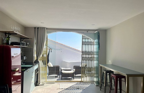 Maro Hotel | Family-Friendly Retreat at Leo's Smile House with Pool