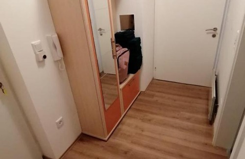 Leoben Apartment | Central Leobner Wohnung: Family-Friendly & Highly Rated