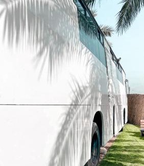 Menahemia Other | Premier Stay at Leobus - Family-Friendly with Pool & Hot Tub