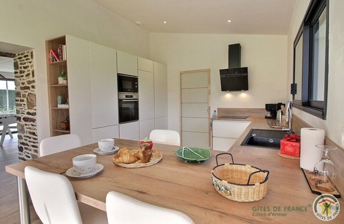 Plenee-Jugon House | Discover Leocadie in Plenee Jugon - Pet Friendly Retreat