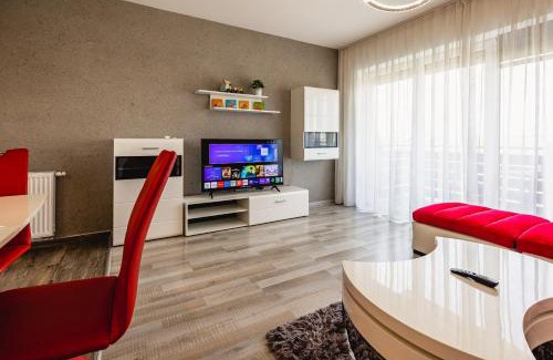 Selimbar Apartment | Guest Rated 9.9: Leon's Home - Family-Friendly Stay