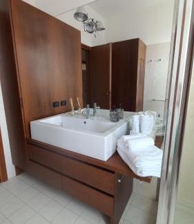 Sesto Calende Apartment | Leonardo APT Business & Leisure