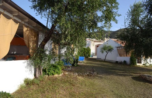 Mattinata House | Pet-Friendly Leonardo Casa Vacanze with Oceanfront Views
