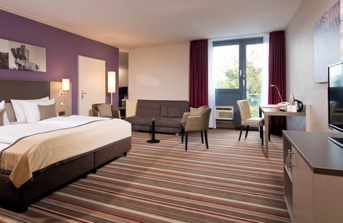 Region Hannover District Hotel | Convenient Leonardo Hotel Hannover Airport with Spa & Dining