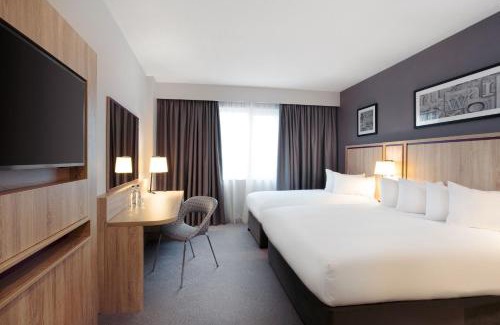 Watford Town Centre Hotel | Discover Leonardo Hotel London Watford: 4-Star Comfort Awaits