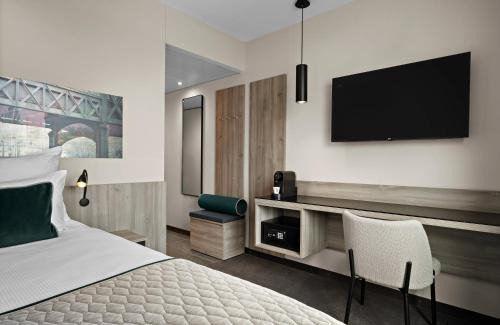 Funfhaus Hotel | Elegant Stay at Leonardo Hotel Vienna Otto-Wagner