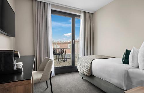 Funfhaus Hotel | Elegant Stay at Leonardo Hotel Vienna Otto-Wagner