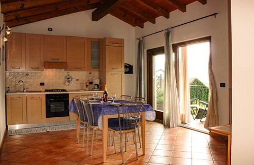 Colico Apartment | Lake View Retreat: Leonardo Panorama Country House