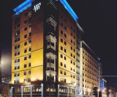 City Centre Glasgow Hotel | Elegant Leonardo Royal Hotel Glasgow with Prime Amenities