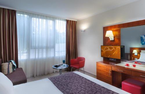 Eilat Hotel | Oceanfront Relaxation at Leonardo Royal Resort Eilat