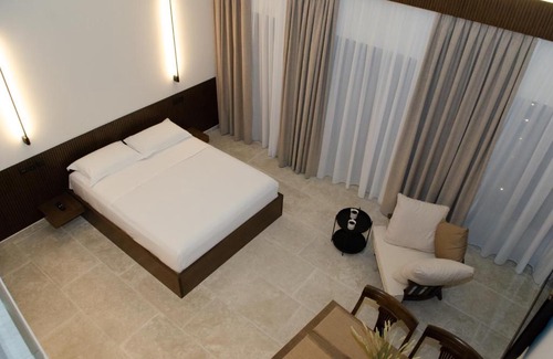 Gefira Mpania Apartment | Top-Rated Leone Suites: Family-Friendly Getaway Awaits