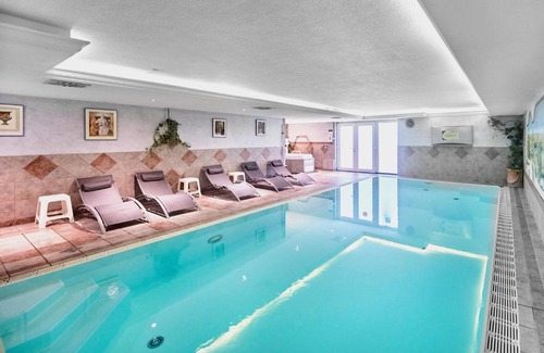Bad Leonfelden House | Experience Oceanfront Bliss at Leonfeldner-Hof Hotel