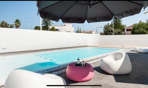 Su Forti Apartment | Relax at Leonida's Home with Pool, Jacuzzi & Beach Access