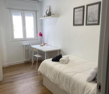 Leon Apartment | Explore Leonmisol: Family-Friendly with a 9.7 Rating