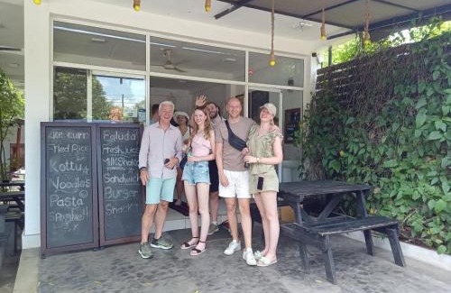 Pahala Maragahawewa Hotel | Discover Leopard Den Hotel & Safari: Family-Friendly Retreat