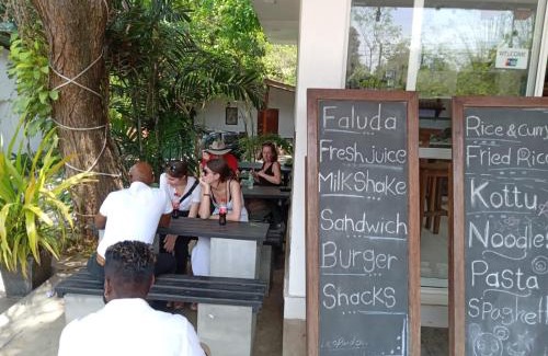 Pahala Maragahawewa Hotel | Discover Leopard Den Hotel & Safari: Family-Friendly Retreat