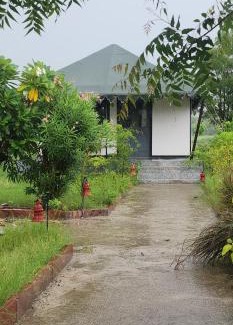 Sena Resort | Experience Leopards Paradise with Delicious Breakfast Daily