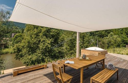 Polany Apartment | Charming Lepaszówka Mały Domek nr2 with Ocean View Amenities