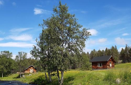 Utsjoki Ski Chalet | Pet-Friendly Leppälän vanhatupa with Rantasauna - Rated 9.8