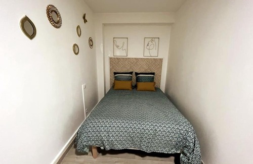 Cambrai Apartment | Explore Le Relais d’Odile: Prime Location & Family-Friendly