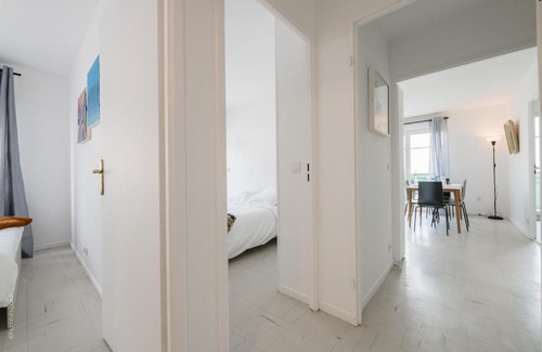 Bretigny-sur-Orge Apartment | Family-Friendly Getaway at Les 2 Lys with Great Reviews