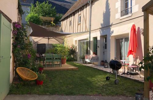 Charge Bed & Breakfast | Experience Oceanfront Bliss at Les 3 échoppes - Rated 9.5