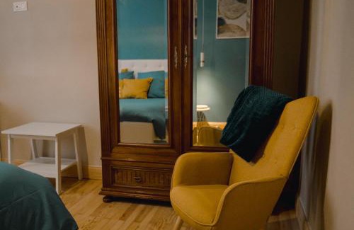Oloron-Sainte-Marie House | Welcome to Les 3 Bérets: Oceanfront Rooms with Hot Tub