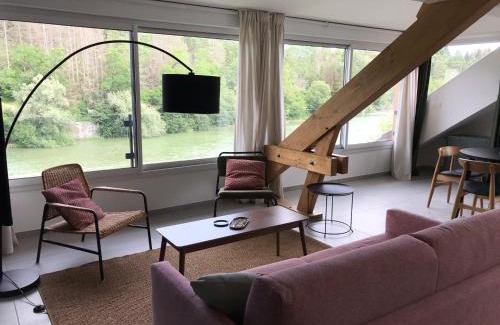 Pont-de-Poitte Apartment | Discover Les 4 Gites de la Saisse - Family-Friendly Retreat