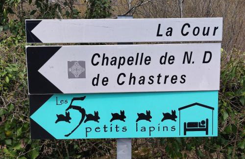 Bar Bed & Breakfast | Pet Friendly Retreat at Les 5 Petits Lapins – Rated 9.3/10