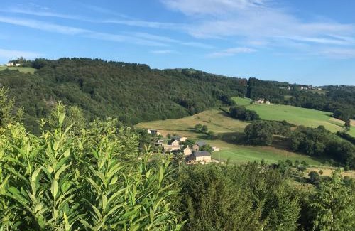 Bar Bed & Breakfast | Pet Friendly Retreat at Les 5 Petits Lapins – Rated 9.3/10
