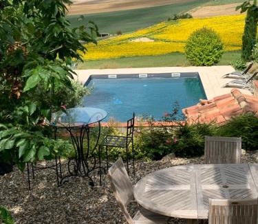 La Sauvetat House | Enchanting Les 5 Terrasses with Private Pool & Perfect Score