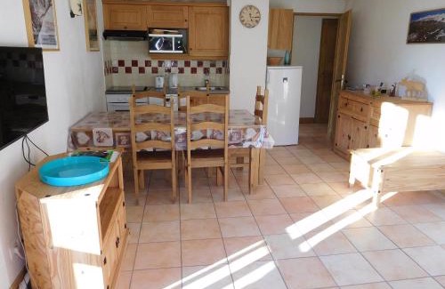 Prapoutel Apartment | Cozy Family Retreat at les 7 Laux Immobilier Chalet C
