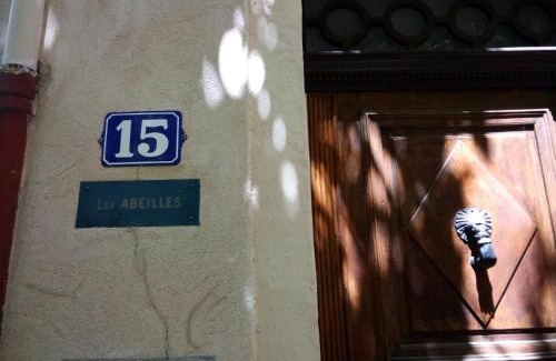 Signes House | Explore Les Abeilles: Guest Rated 8.6/10 for Comfort