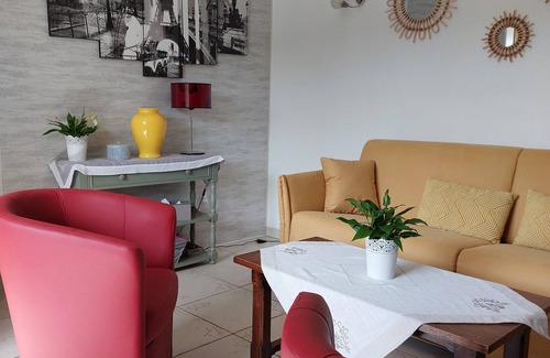 Levelay Bed & Breakfast | Discover Les Acacias: Guest Rated 9.8 with Prime Amenities