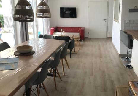 Noirmoutier-en-l'Ile House | Unforgettable Stays at Les Agapanthes - 10/10 Rated!