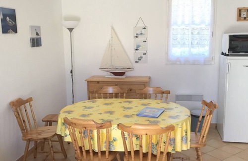 Saint-Hilaire-de-Riez House | Les Aiguilles de Pins in Vendée - quiet with swimming pool and close to the beach